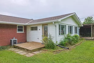 112 Hillview Dr, Aurora, IN 47001 - Photo 39