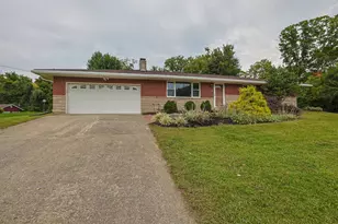112 Hillview Dr, Aurora, IN 47001 - Photo 1
