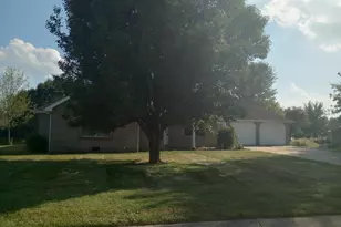 169 N Rdg Rd, Versailles, IN 47042 - Photo 1