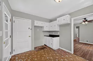 205 Donna Dr, Aurora, IN 47001 - Photo 9