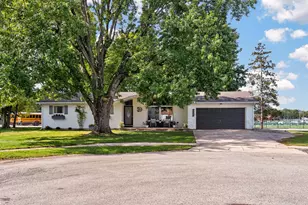 9002 Green Meadow Dr, Brookville, IN 47012 - Photo 1