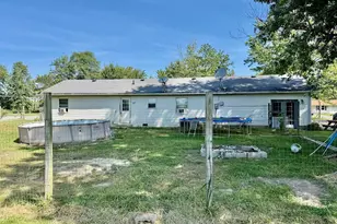 535 Clearview Ln, Versailles, IN 47042 - Photo 13
