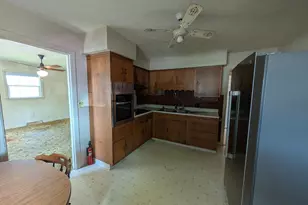 1924 Locust St, Madison, IN 47250 - Photo 5