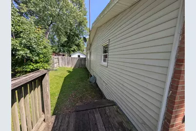 1924 Locust Street, Madison, IN 47250 - Photo 25