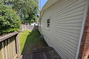 1924 Locust St, Madison, IN 47250 - Photo 25
