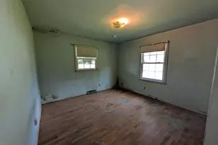 1924 Locust St, Madison, IN 47250 - Photo 15