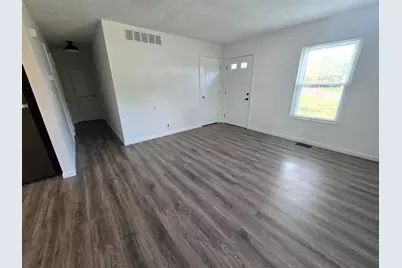 1074 Sunset Drive, Lawrenceburg, IN 47025 - Photo 13