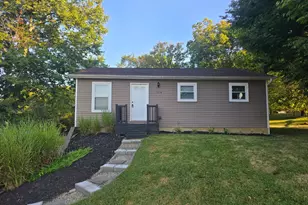 1074 Sunset Dr, Lawrenceburg, IN 47025 - Photo 1