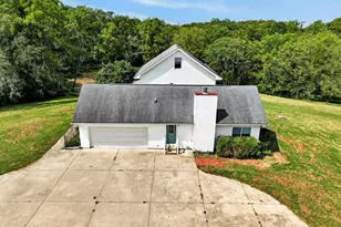 21164 N Manchester Rd, Sunman, IN 47041 - Photo 11