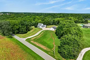 21164 N Manchester Rd, Sunman, IN 47041 - Photo 3