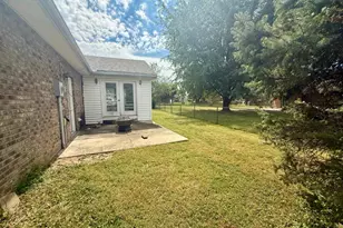 205 Whippoorwill Dr, Batesville, IN 47006 - Photo 19