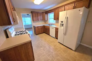 1141 Sugar Hill Dr, Rushville, IN 46173 - Photo 5