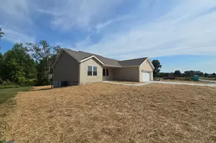 10308 Liana Dr, Dillsboro, IN 47018 - Photo 3
