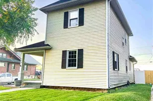228 W 12th St, Connersville, IN 47331 - Photo 3