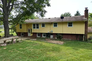 905 E Beech St, Osgood, IN 47037 - Photo 9