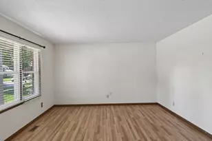 410 Mouser St, Madison, IN 47250 - Photo 5