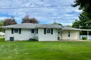811 S Main St, Versailles, IN 47042 - Photo 27