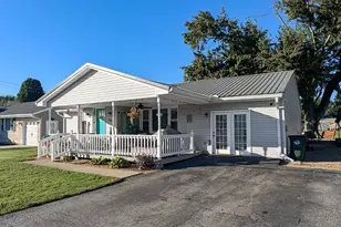 309 York St, Vevay, IN 47043 - Photo 3