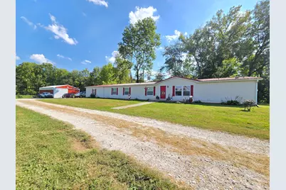 9099 Pipe Creek Road, Metamora, IN 47030 - Photo 5