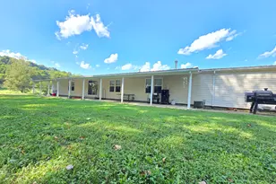 9099 Pipe Creek Rd, Metamora, IN 47030 - Photo 13