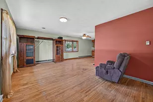 9847 Central Ave, Dillsboro, IN 47018 - Photo 5