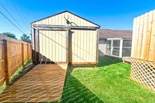 3640 W Starlight Dr, Connersville, IN 47331 - Photo 17