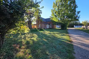 12131 Markland Town Rd, Florence, IN 47020 - Photo 3