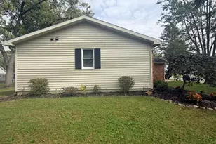 1112 Ranch Rd, Connersville, IN 47331 - Photo 13