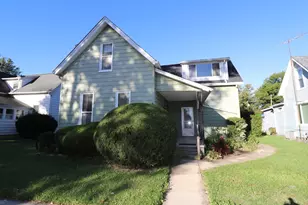 319 S Park Ave, Batesville, IN 47006 - Photo 1