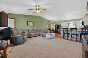 255 Abdon Dr, Versailles, IN 47042 - Photo 3