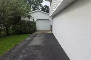 1523 W Memorial Dr, Connersville, IN 47331 - Photo 27