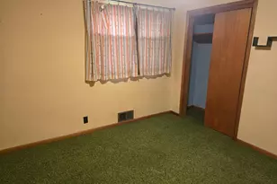 1523 W Memorial Dr, Connersville, IN 47331 - Photo 13
