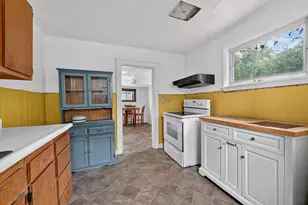 309 Indiana Ave, Aurora, IN 47001 - Photo 11
