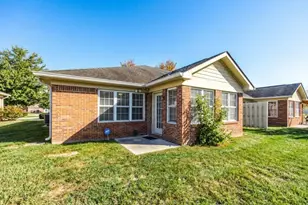 1622 Senior Ct, Shelbyville, IN 46176 - Photo 29