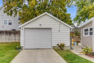 205 E 12th St, Brookville, IN 47012 - Photo 17