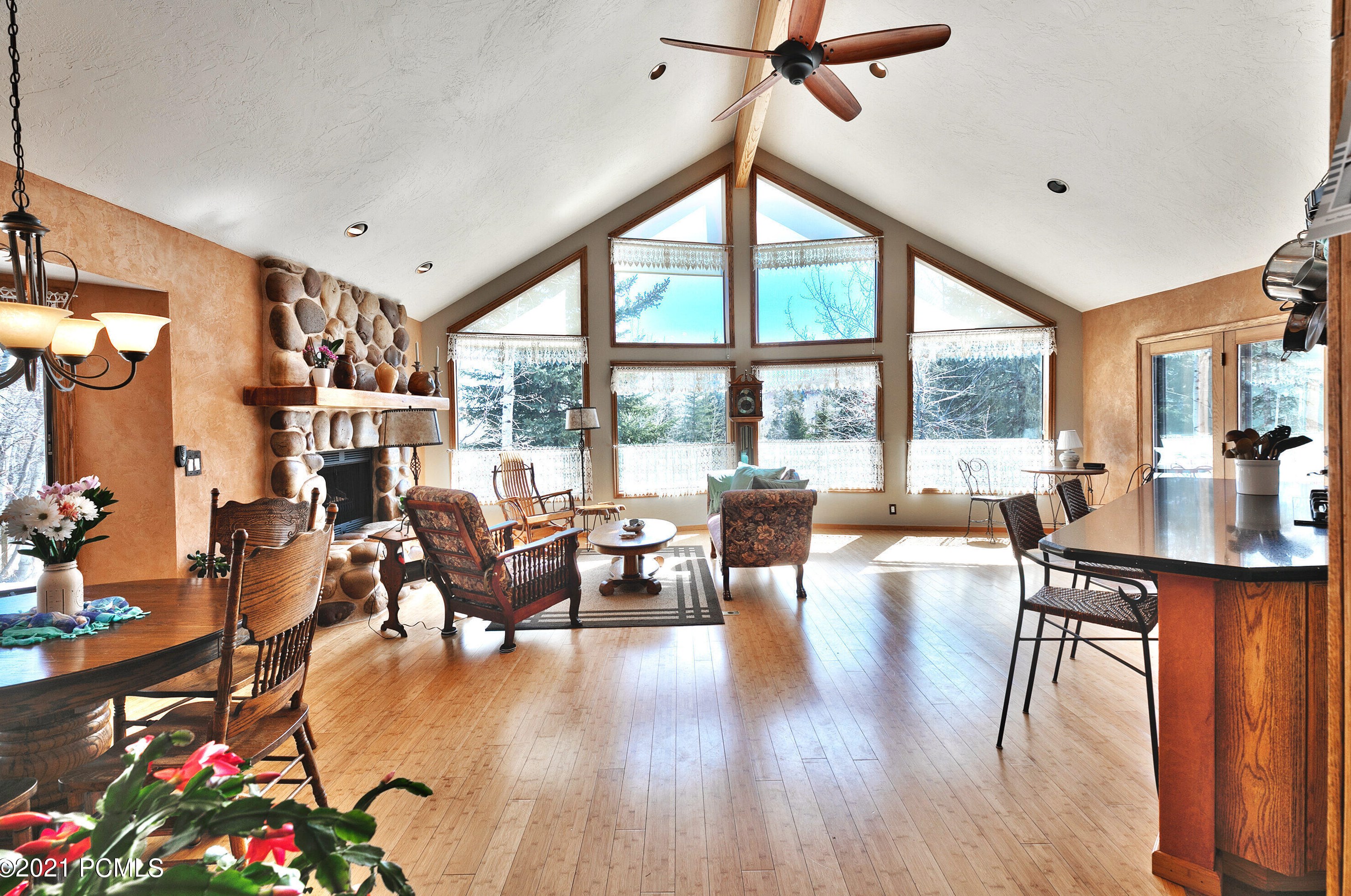 8693 Gorgoza Dr, Park City UT 84098-4736 exterior