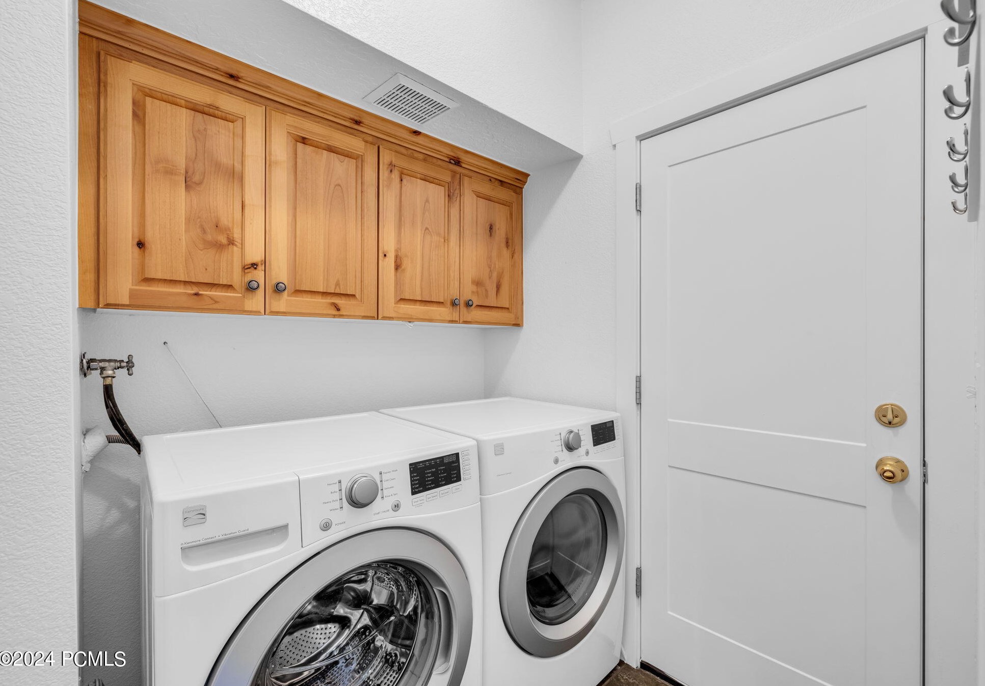 1025 Old Stone House Way, Park City UT 84098-5413 exterior