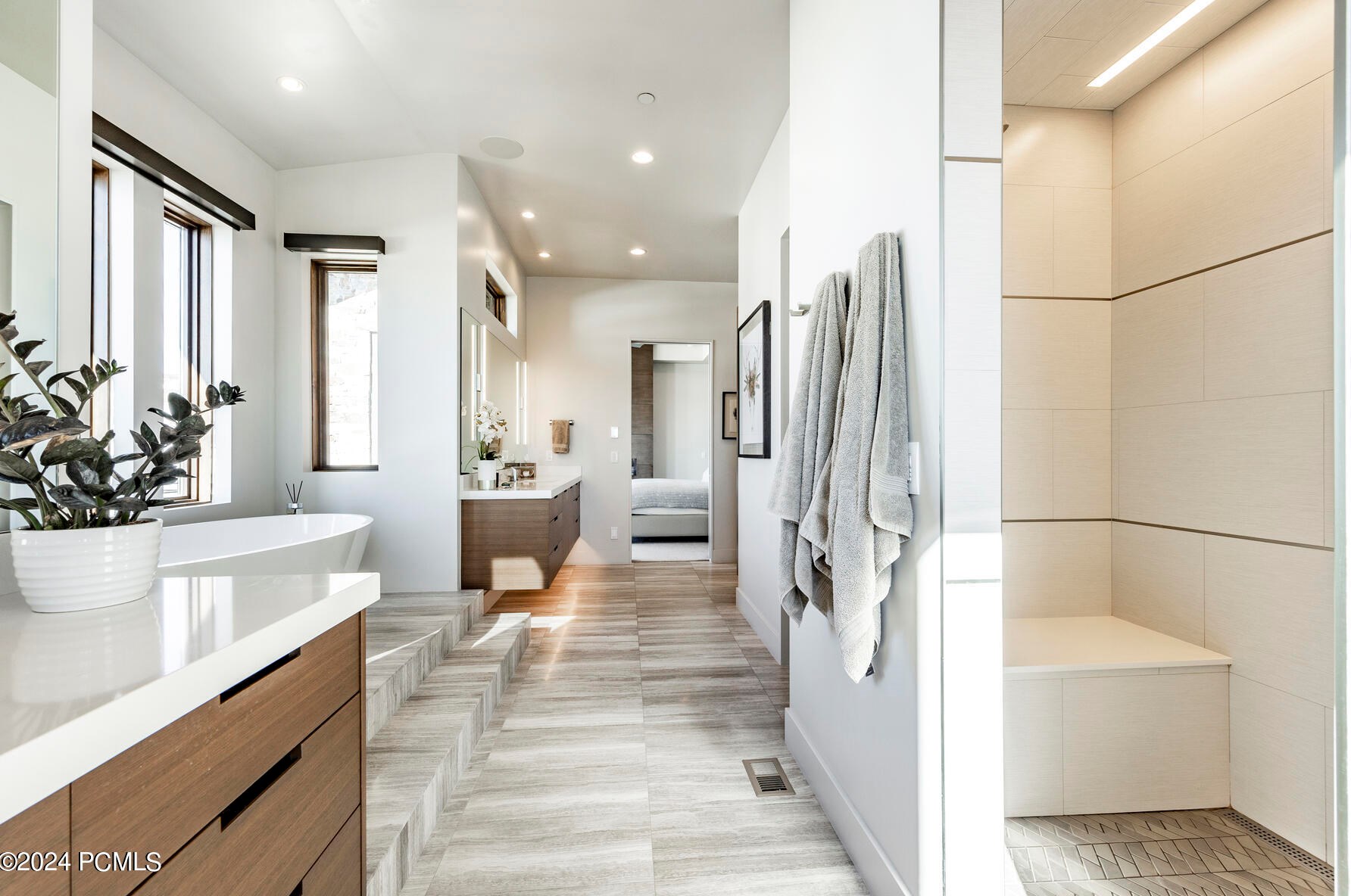 1163 Red Fox Rd, Park City UT 84098-4831 exterior