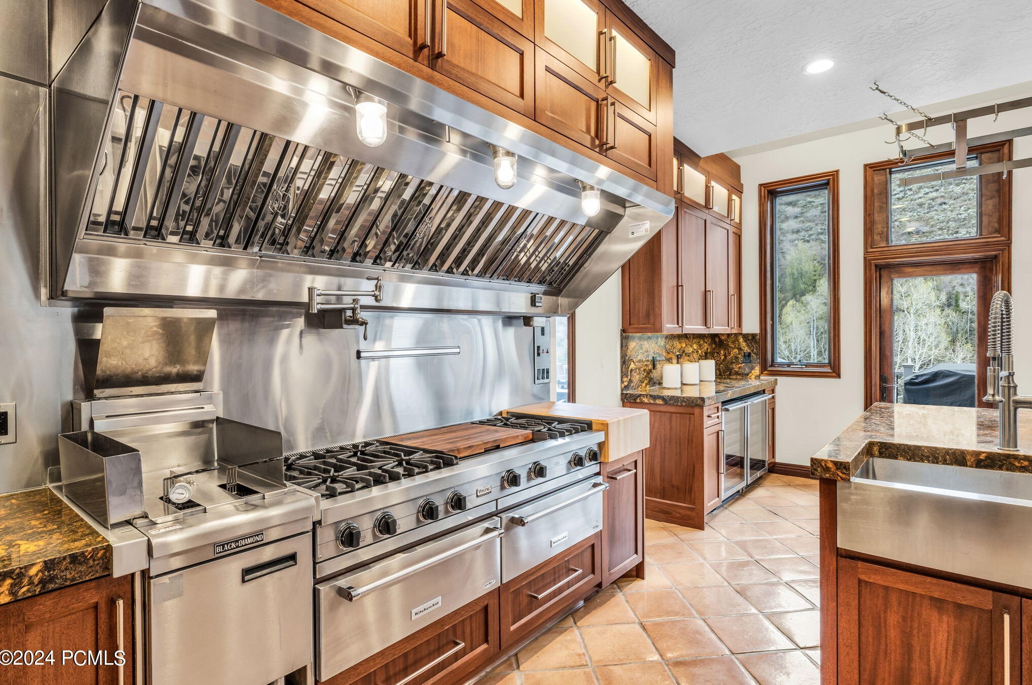 7730 Pinebrook Rd, Park City UT 84098-5384 exterior