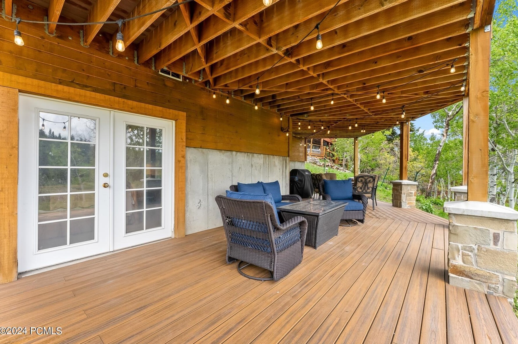 1321 Elk Rd, Hoytsville UT 84017-9345 exterior