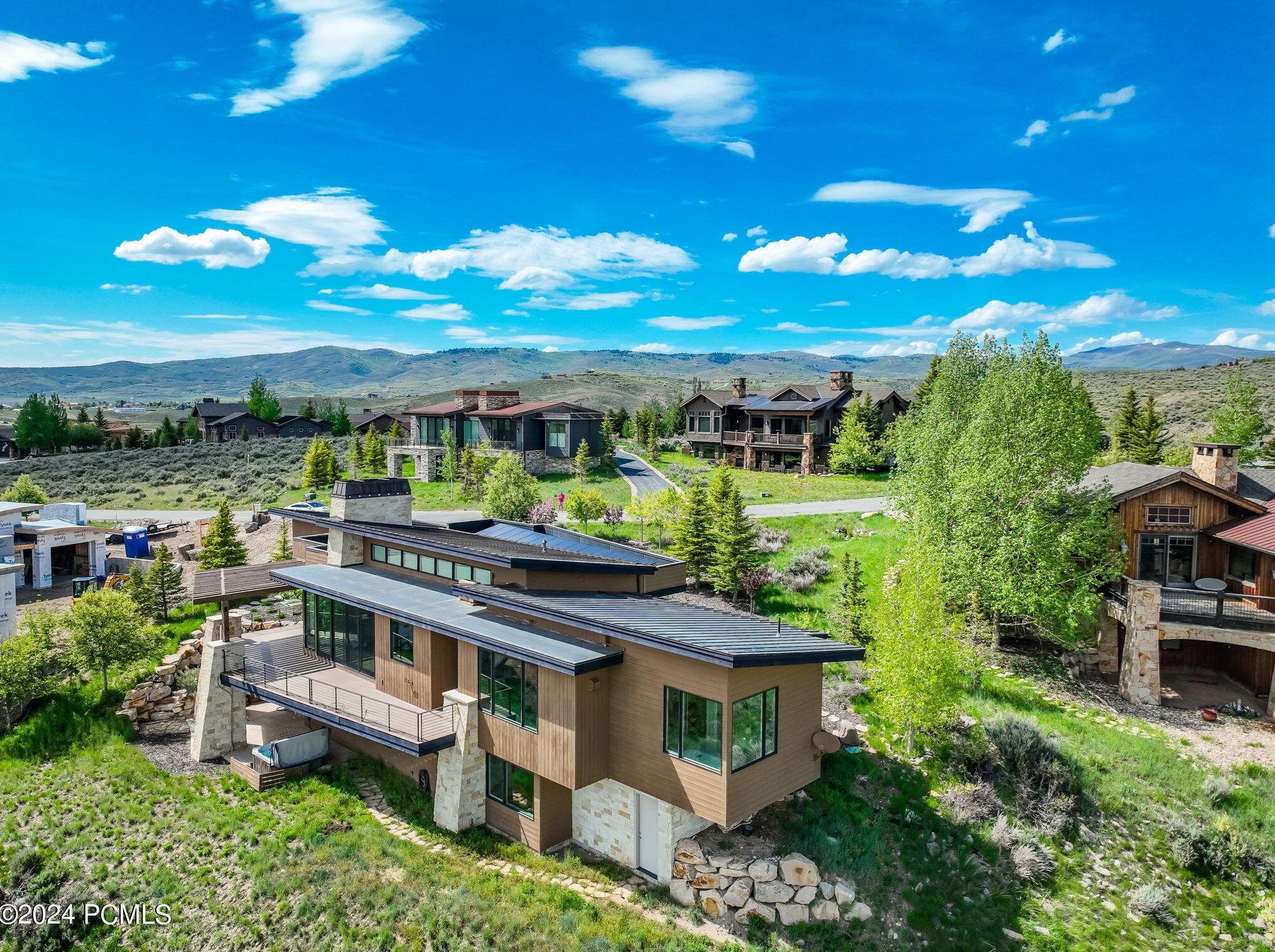 2496 Westview Trl, Park City UT 84098-6287 exterior