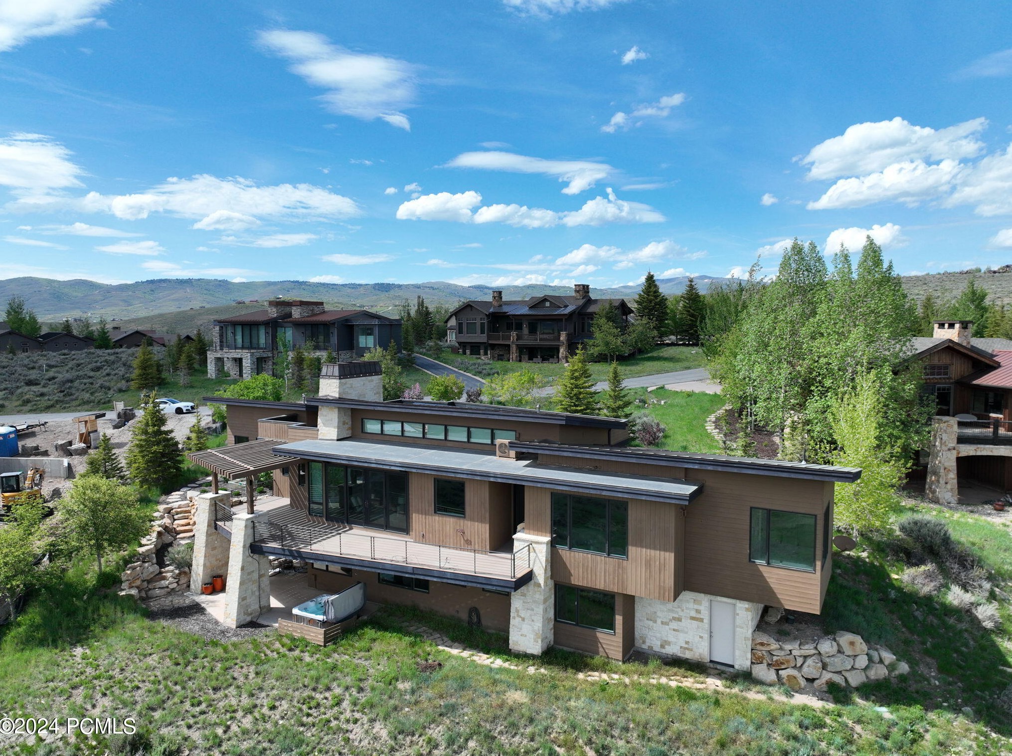 2496 Westview Trl, Park City UT 84098-6287 exterior