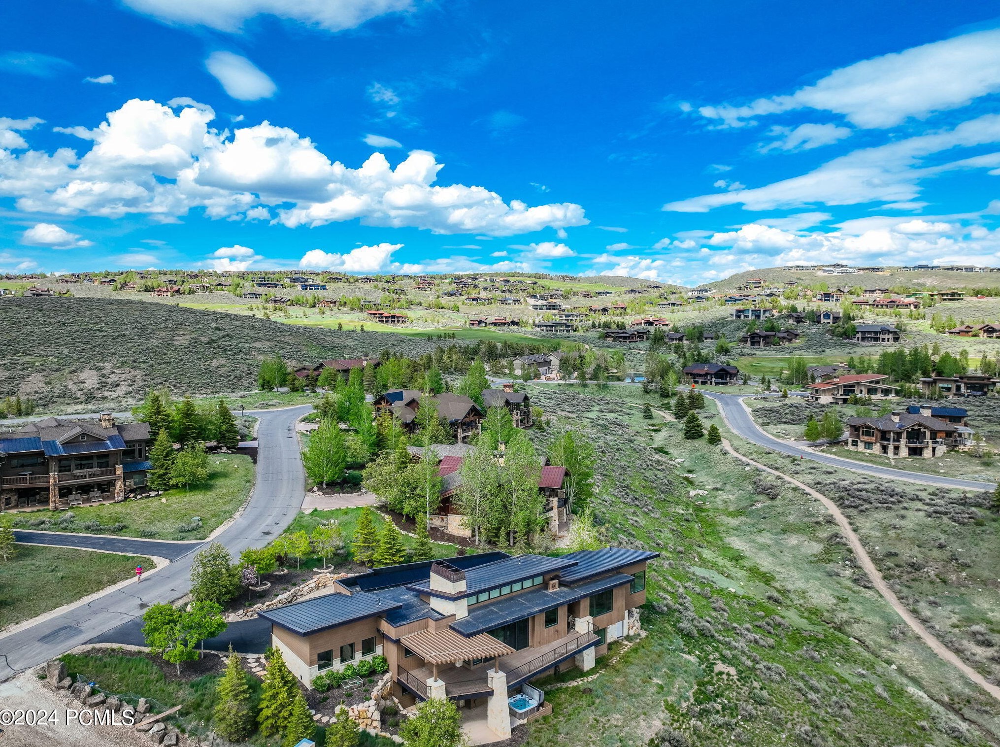 2496 Westview Trl, Park City UT 84098-6287 exterior