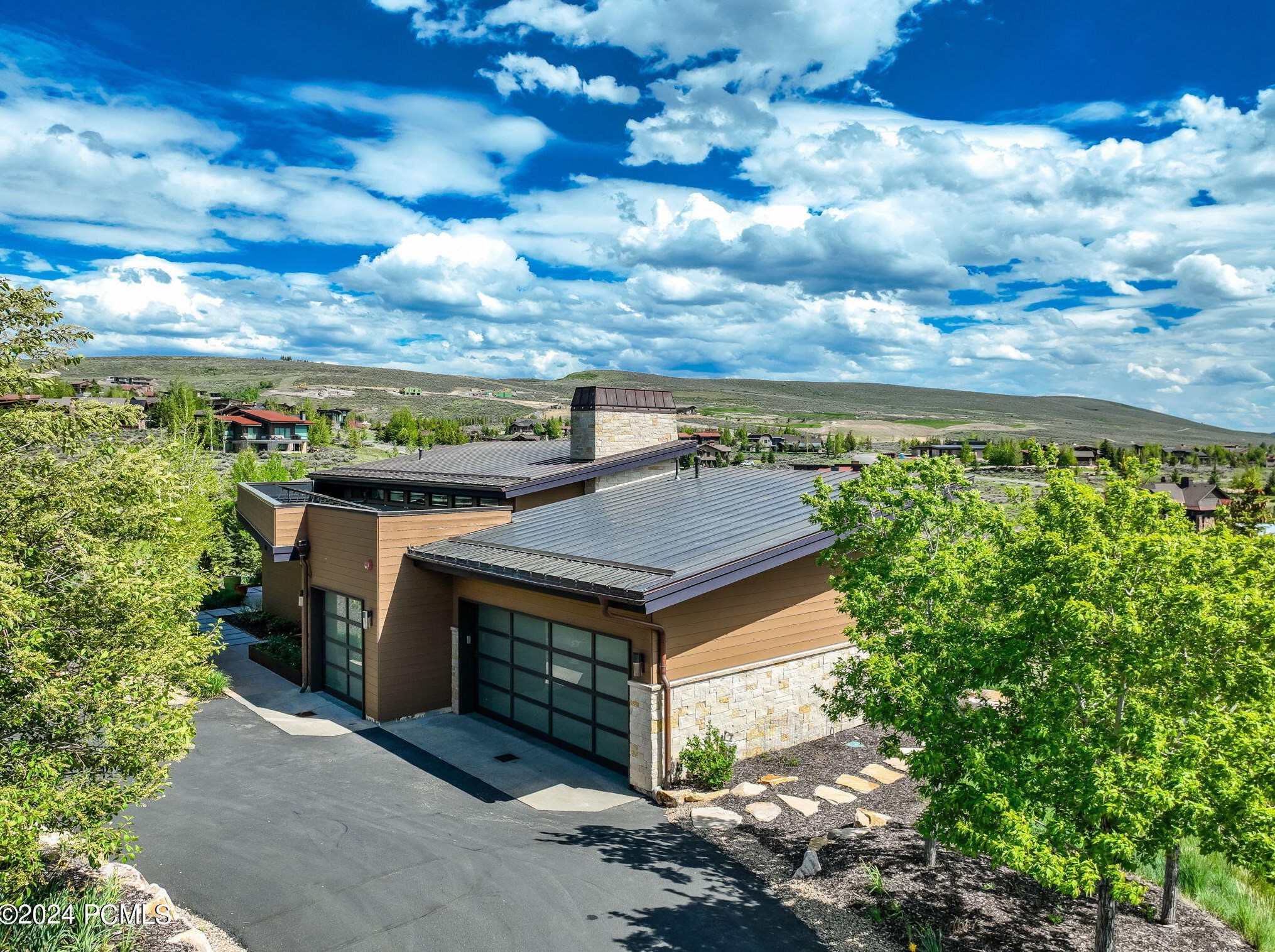 2496 Westview Trl, Park City UT 84098-6287 exterior