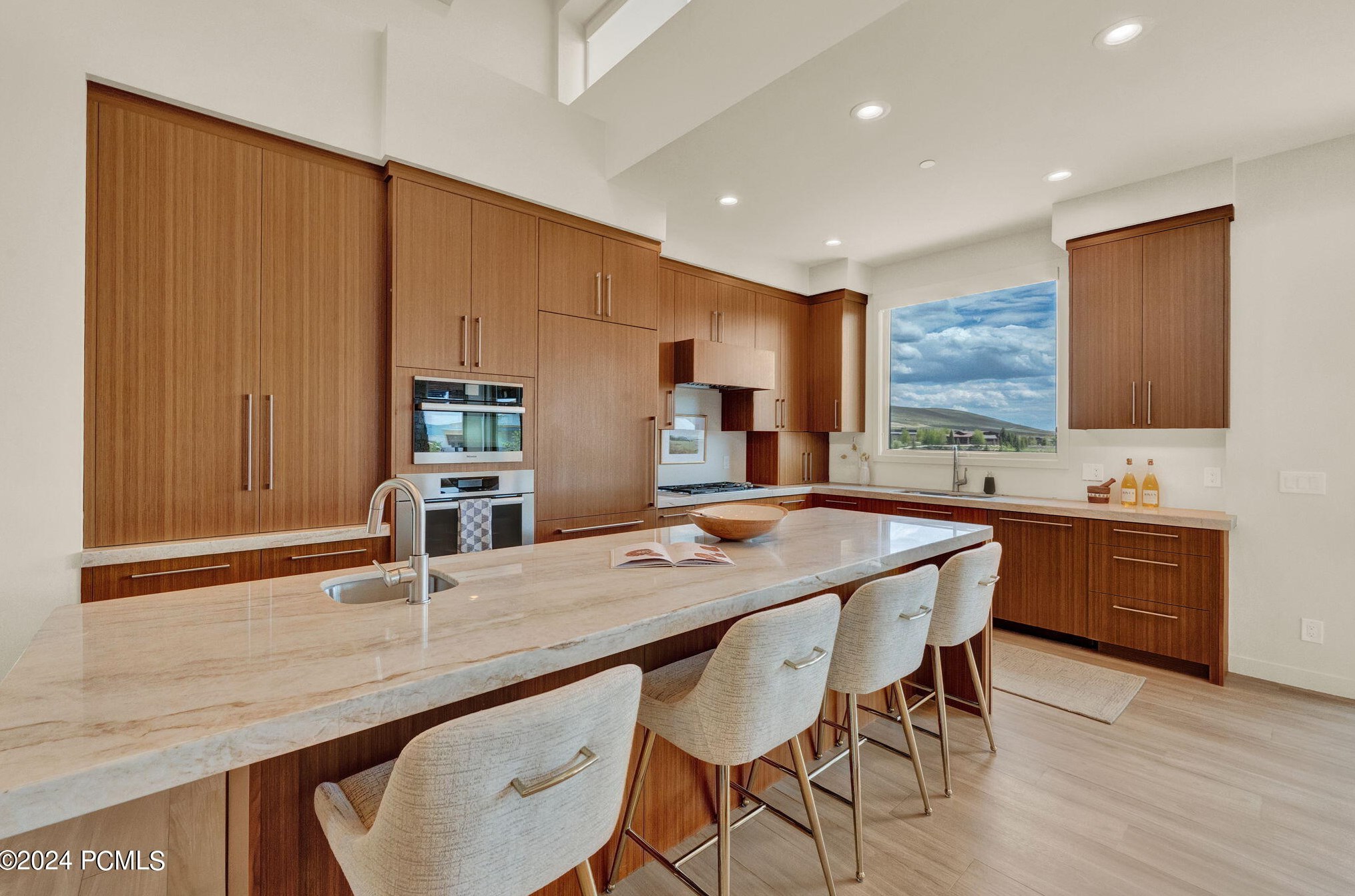 2496 Westview Trl, Park City UT 84098-6287 exterior