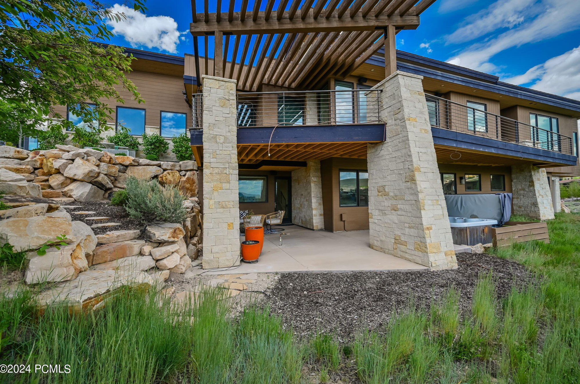 2496 Westview Trl, Park City UT 84098-6287 exterior