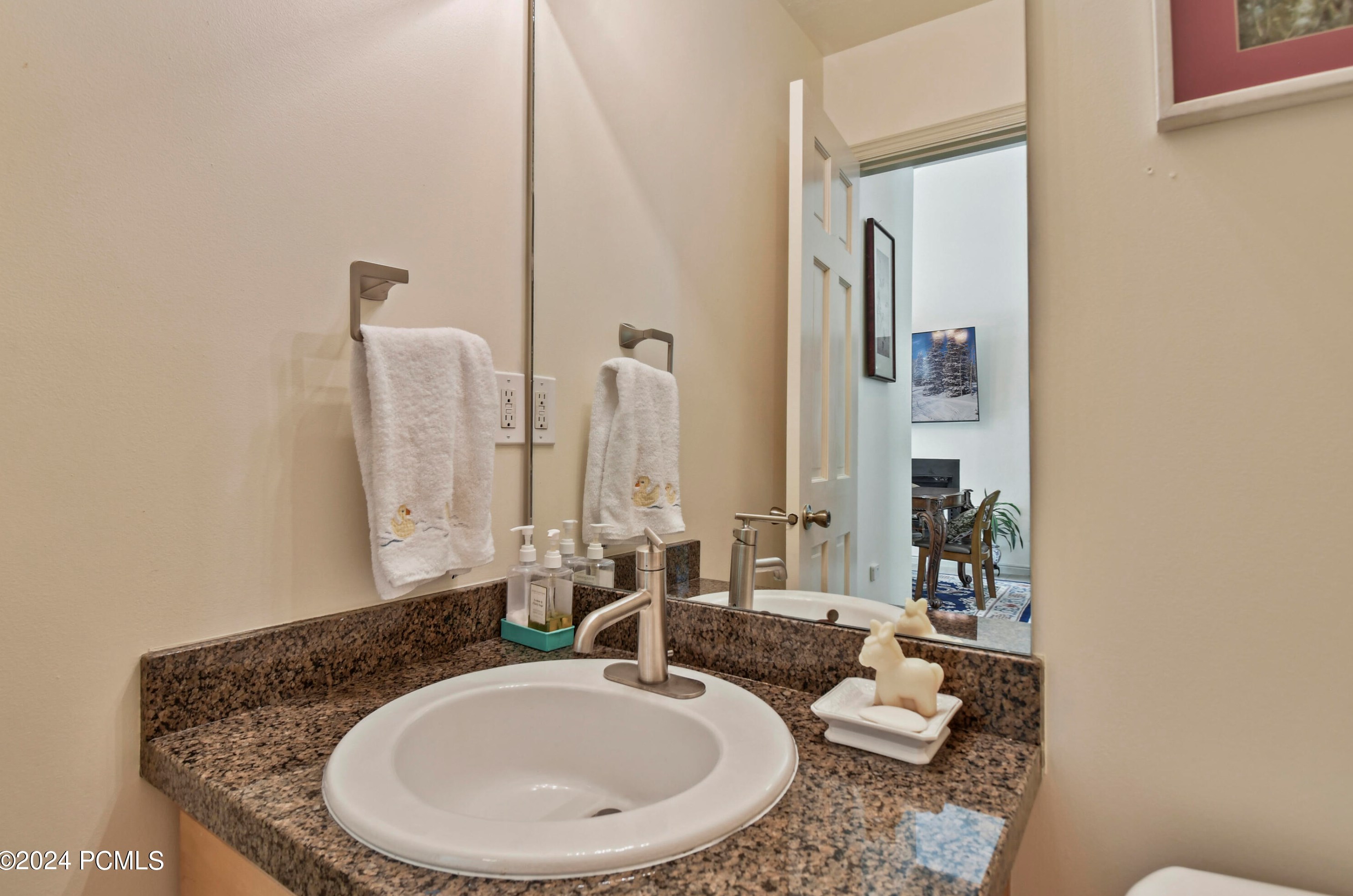 8028 Springshire Dr, Park City UT 84098-5396 exterior