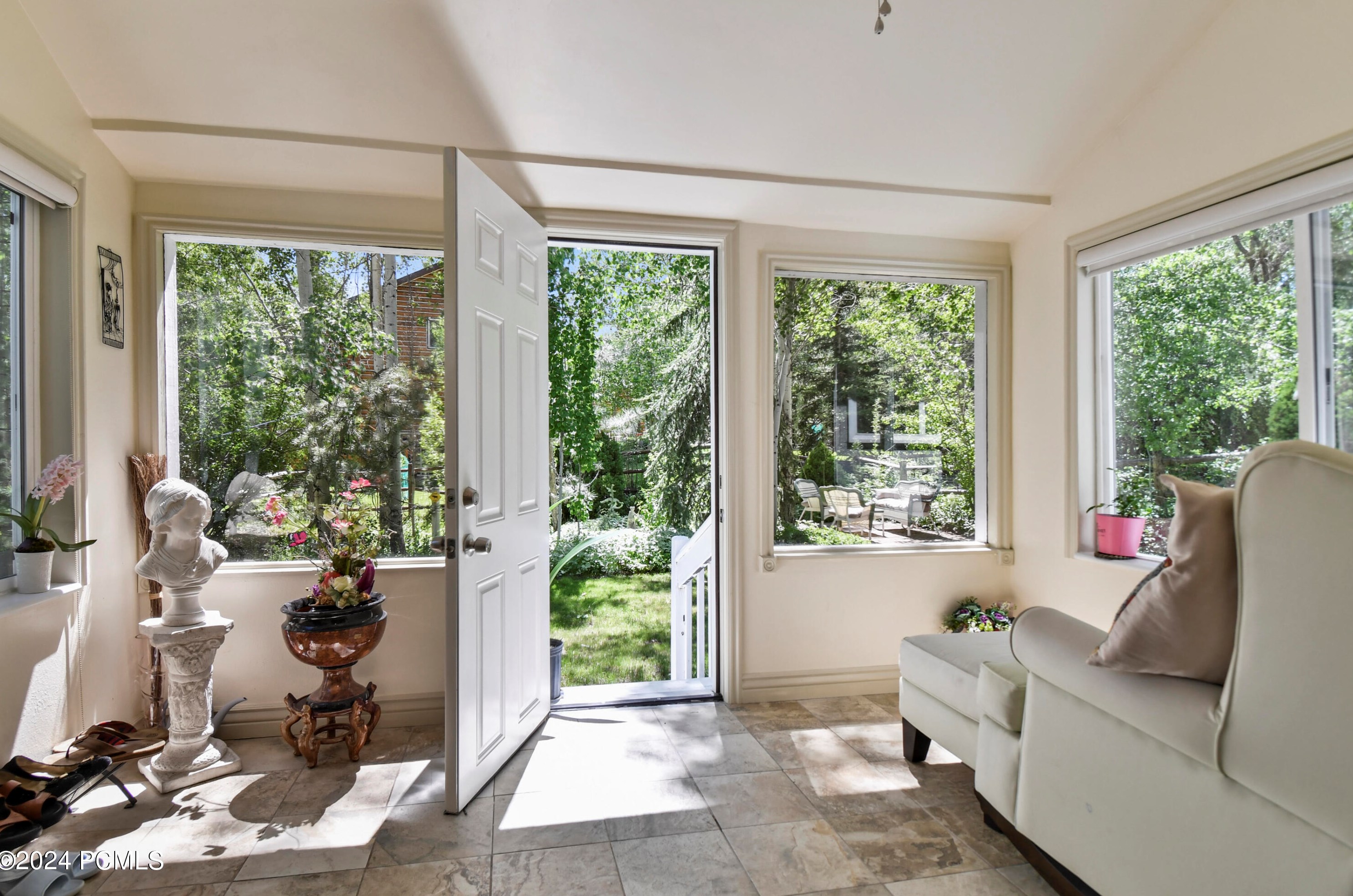 8028 Springshire Dr, Park City UT 84098-5396 exterior