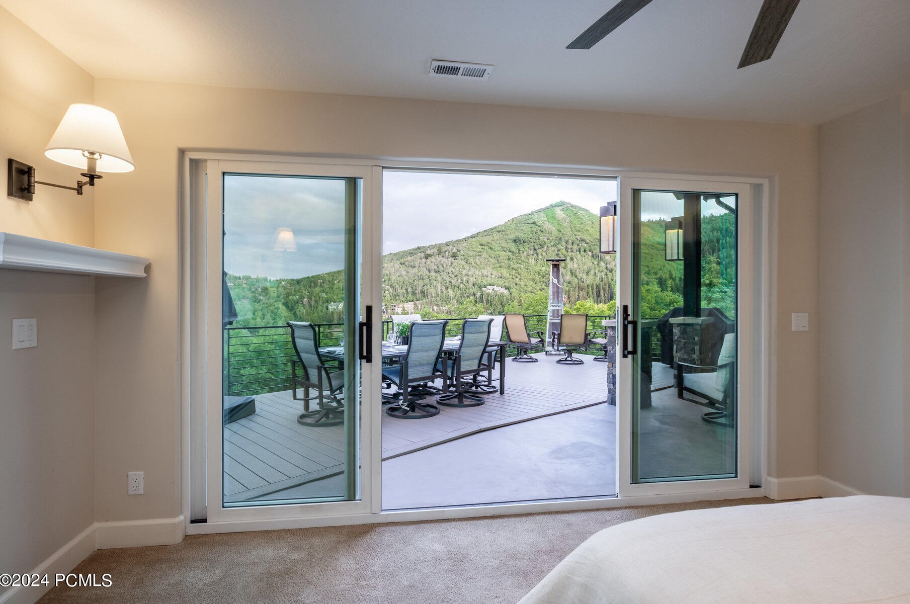 7369 Stagecoach Dr, Park City UT 84098-5332 exterior