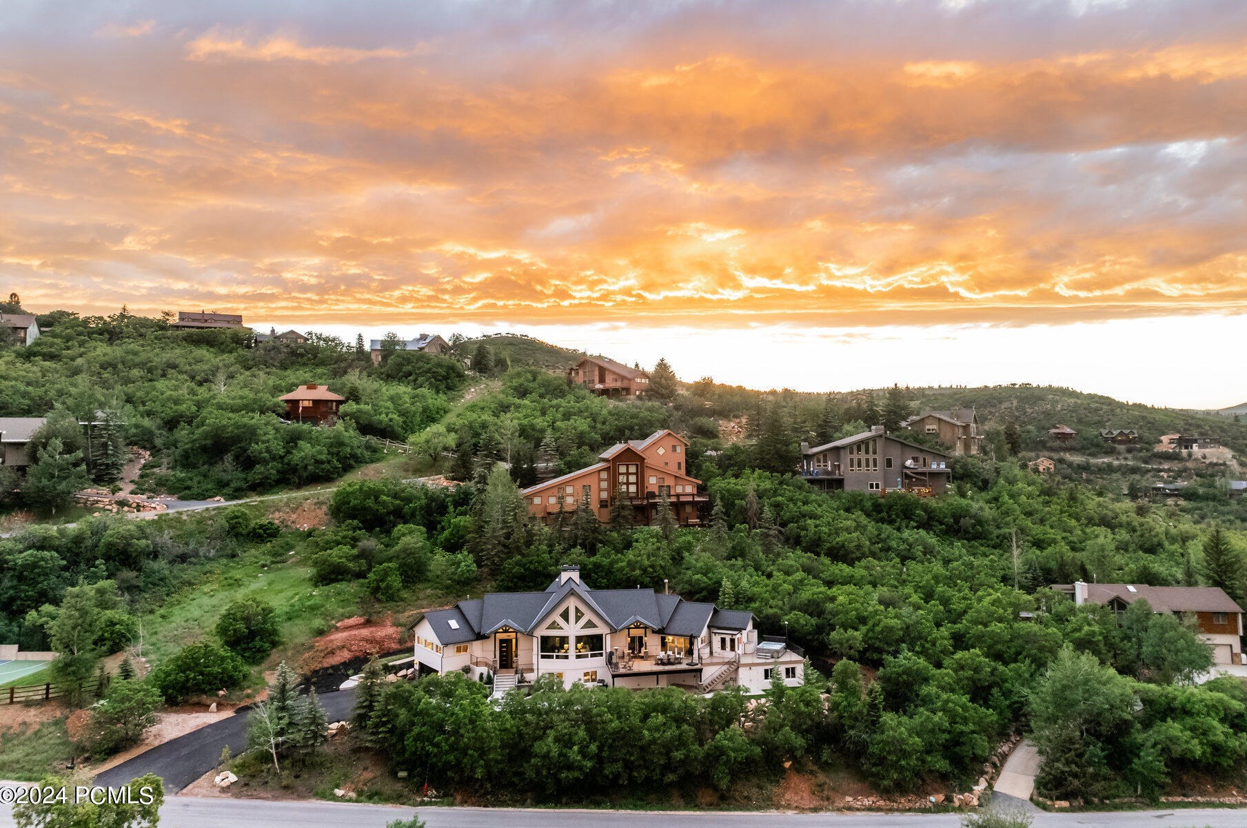 7369 Stagecoach Dr, Park City UT 84098-5332 exterior